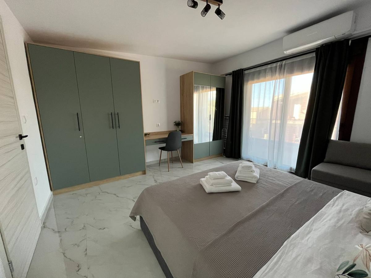 Master Bedroom · Wardrobe